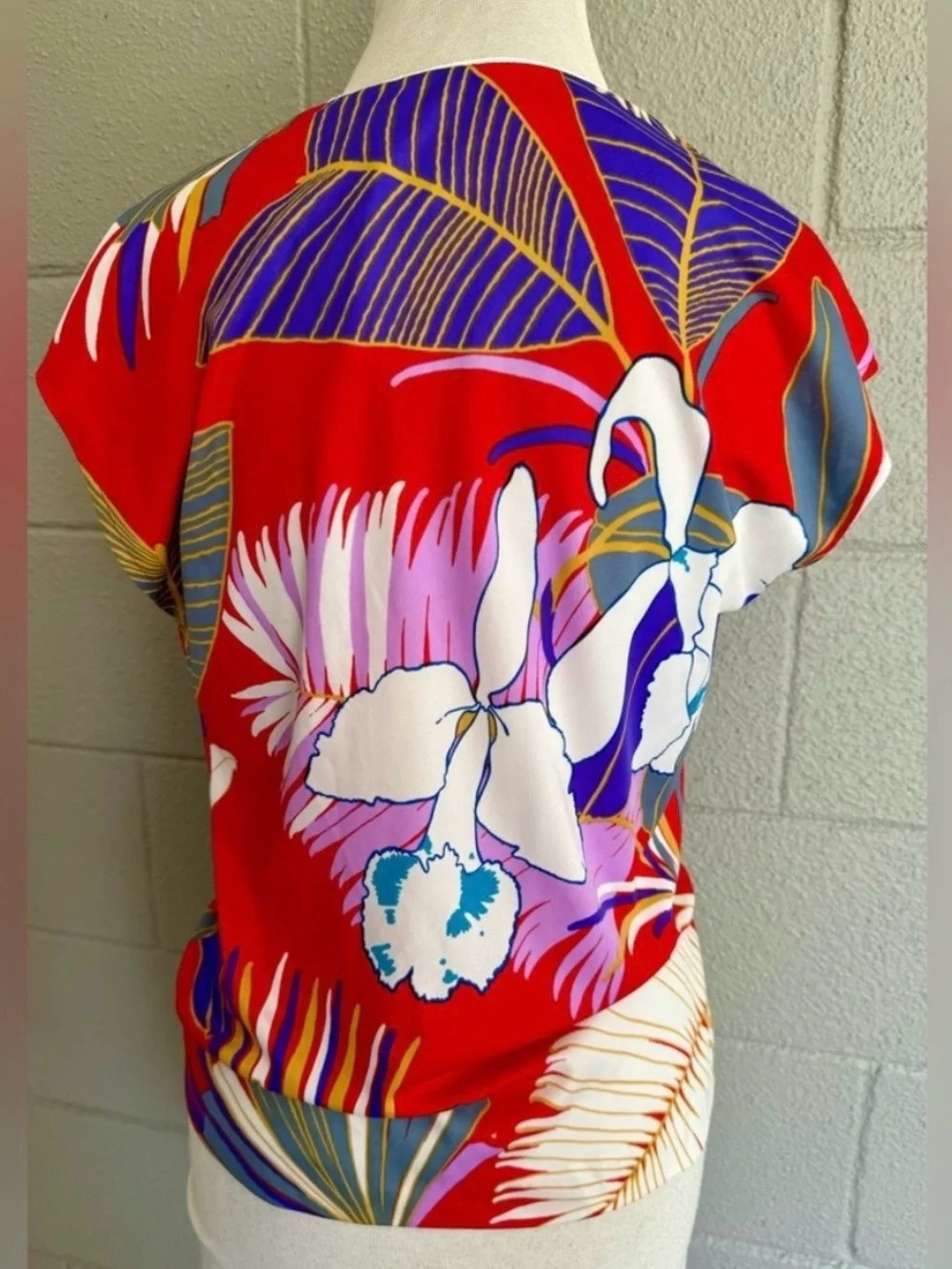 Vintage 1970s Hawaiian Floral Blouse Red Purple Tropical Top S/M
